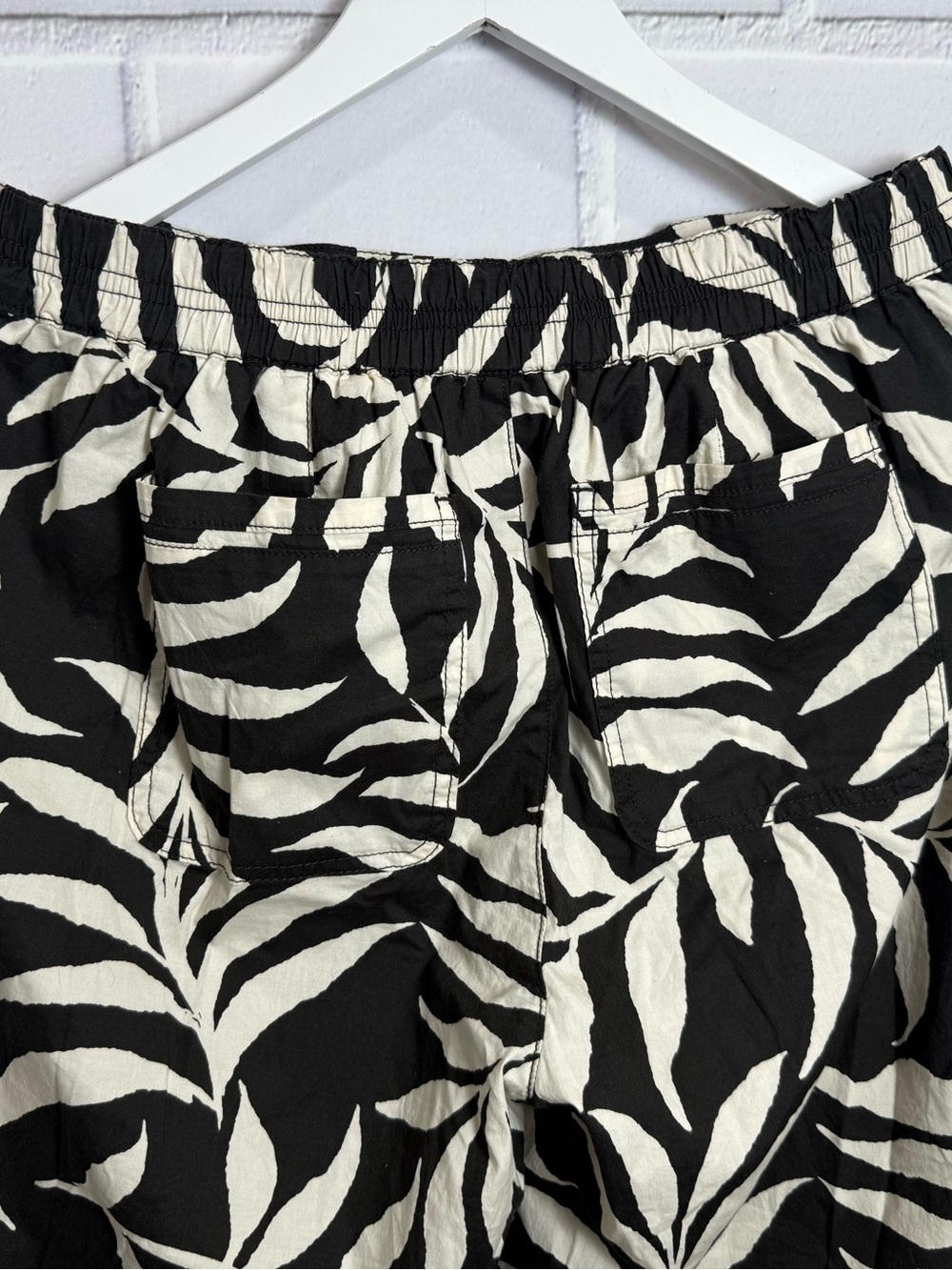 Democracy Black White Tropical Leaf Wide Leg Crop cotton Cottagecore Pants/10 - Picture 9 of 12